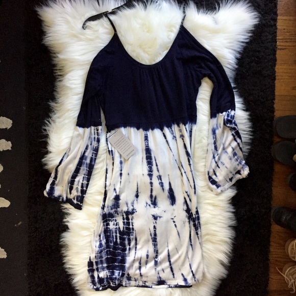 Felicity & Coco cut out sleeve flow dress M/Medium - Picture 7 of 8